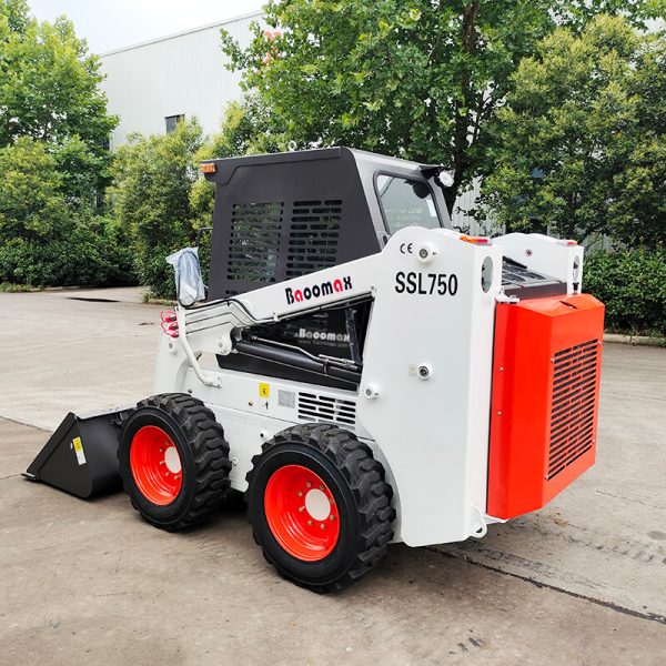 02 China cheap EPA4 kohler engine 750kg SSL750 small wheel skid steer loader for sale