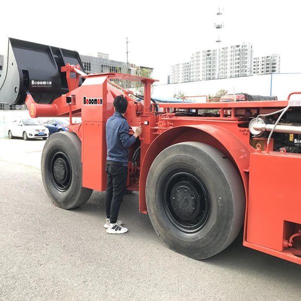 05 China mini diesel scooptram subterráneo 1.5 for sale underground tunnel mucking loader