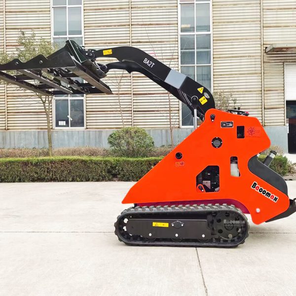 06 Best selling compact kubota diesel small track mini loader with attachments