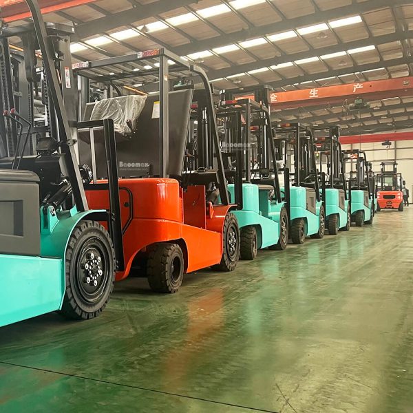 4 China small cheap counterbalance diesel forklift truck 2ton 2.5 ton 3 ton container forklift for