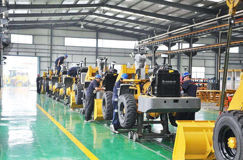 wheel loaders assembly workshop